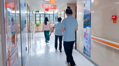 福州高温“烤”验下，国德如何让长者清凉度夏？