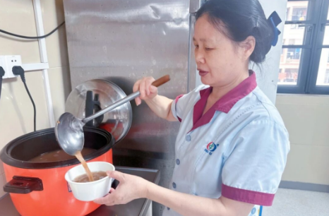 福州高温“烤”验下，国德如何让长者清凉度夏？