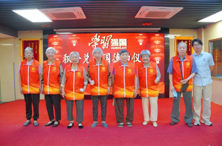 桑榆不晚，微光暖心！致敬国德可爱的志愿长辈